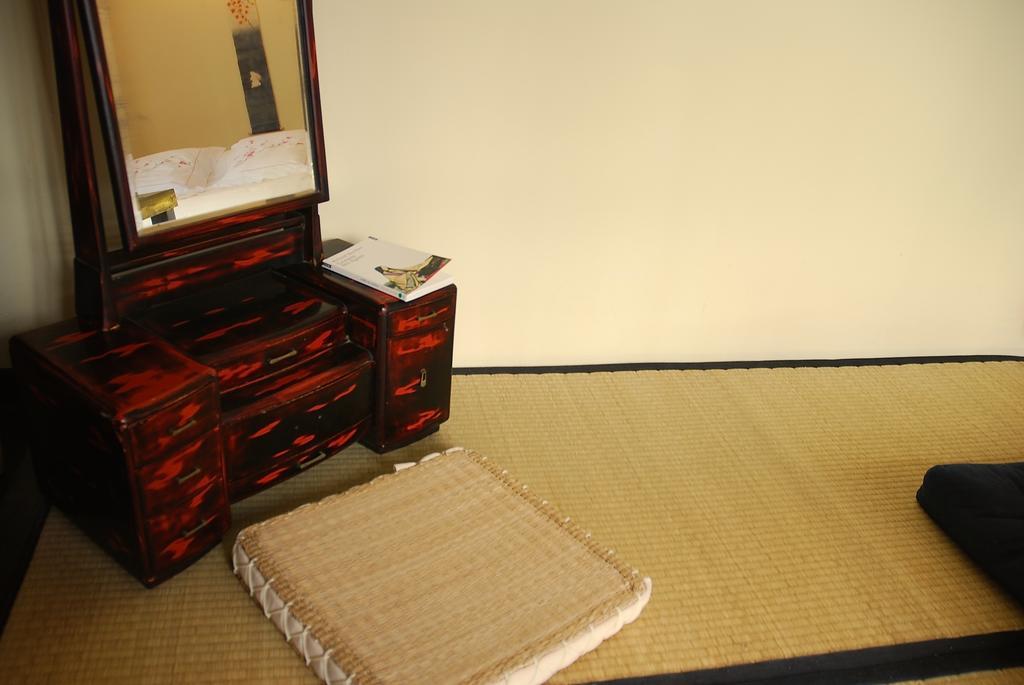 Minshuku Chambres D'Hotes Japonaises Тьер Номер фото